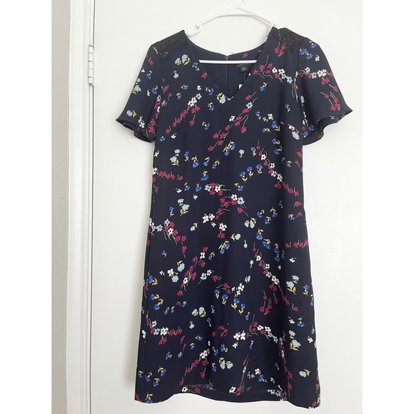 NWT Ann Taylor Floral Dress Size XS - Picture 1 of 7